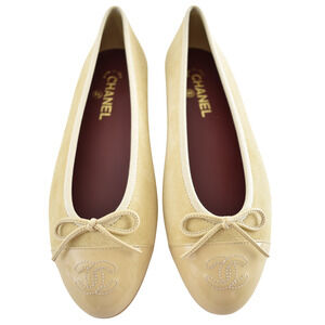 Chanel 26A Beige Suede Patent Leather CC Logo Bow Tie Ballet Ballerina Flat 39.5